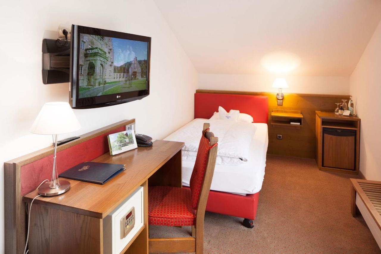 Hotel Hachinger Hof Oberhaching Exterior foto
